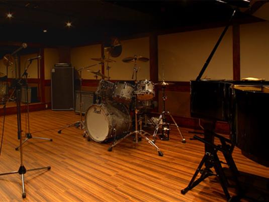 Studio-TLive