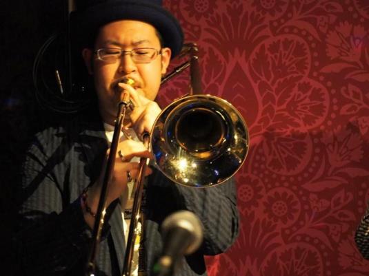 ライブ居酒屋　キンのツボライブ予定