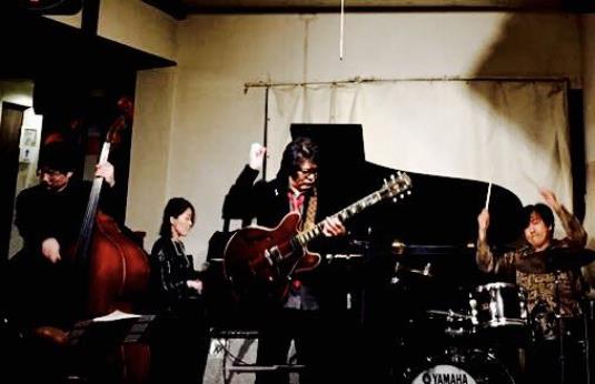 New COMBOライブ予定