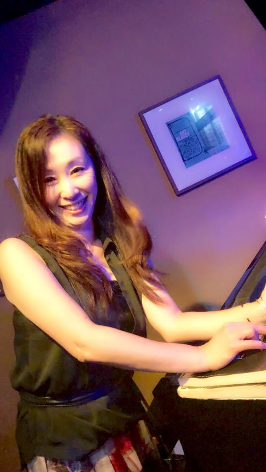 New COMBOライブ予定