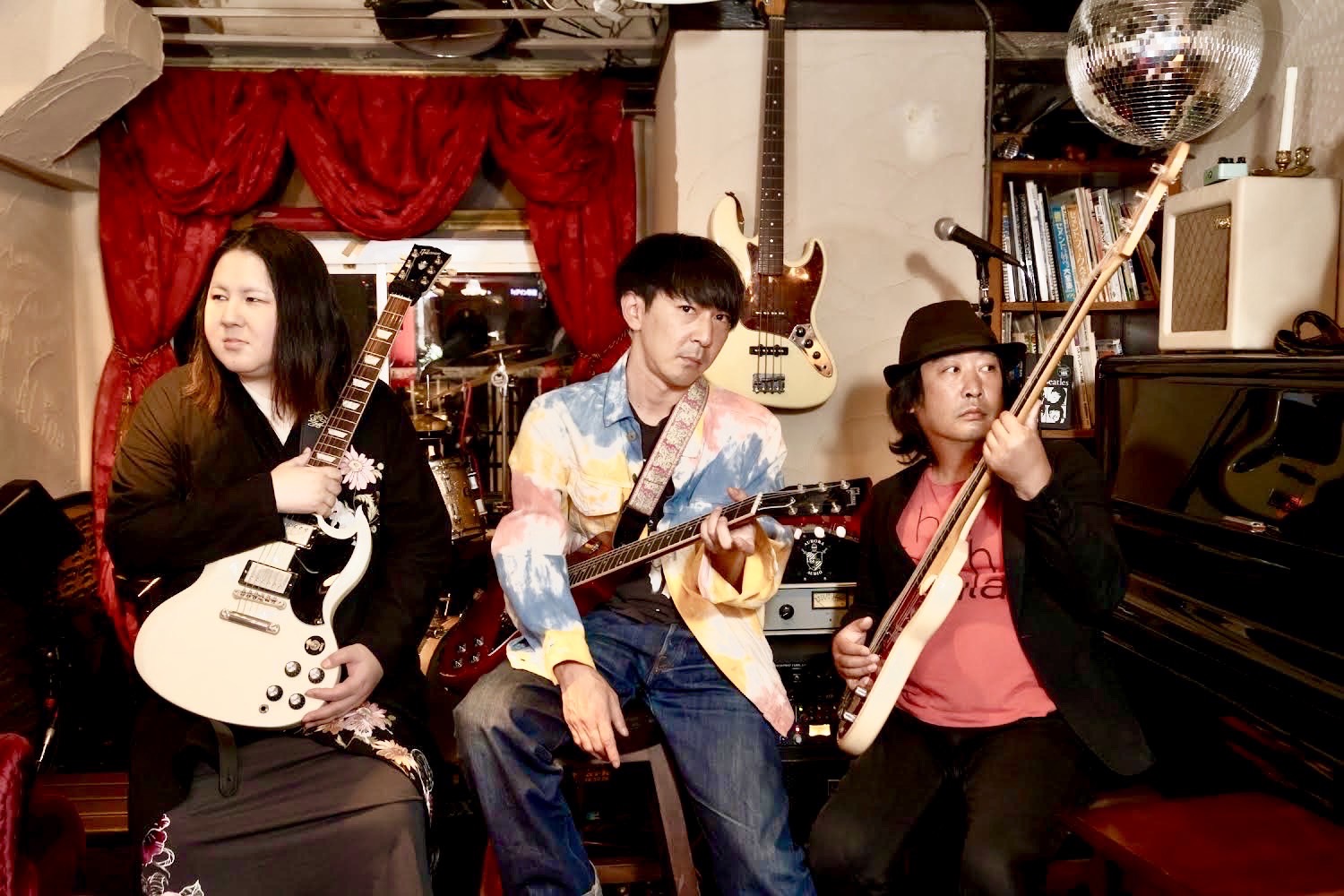Bar aLiveライブ予定