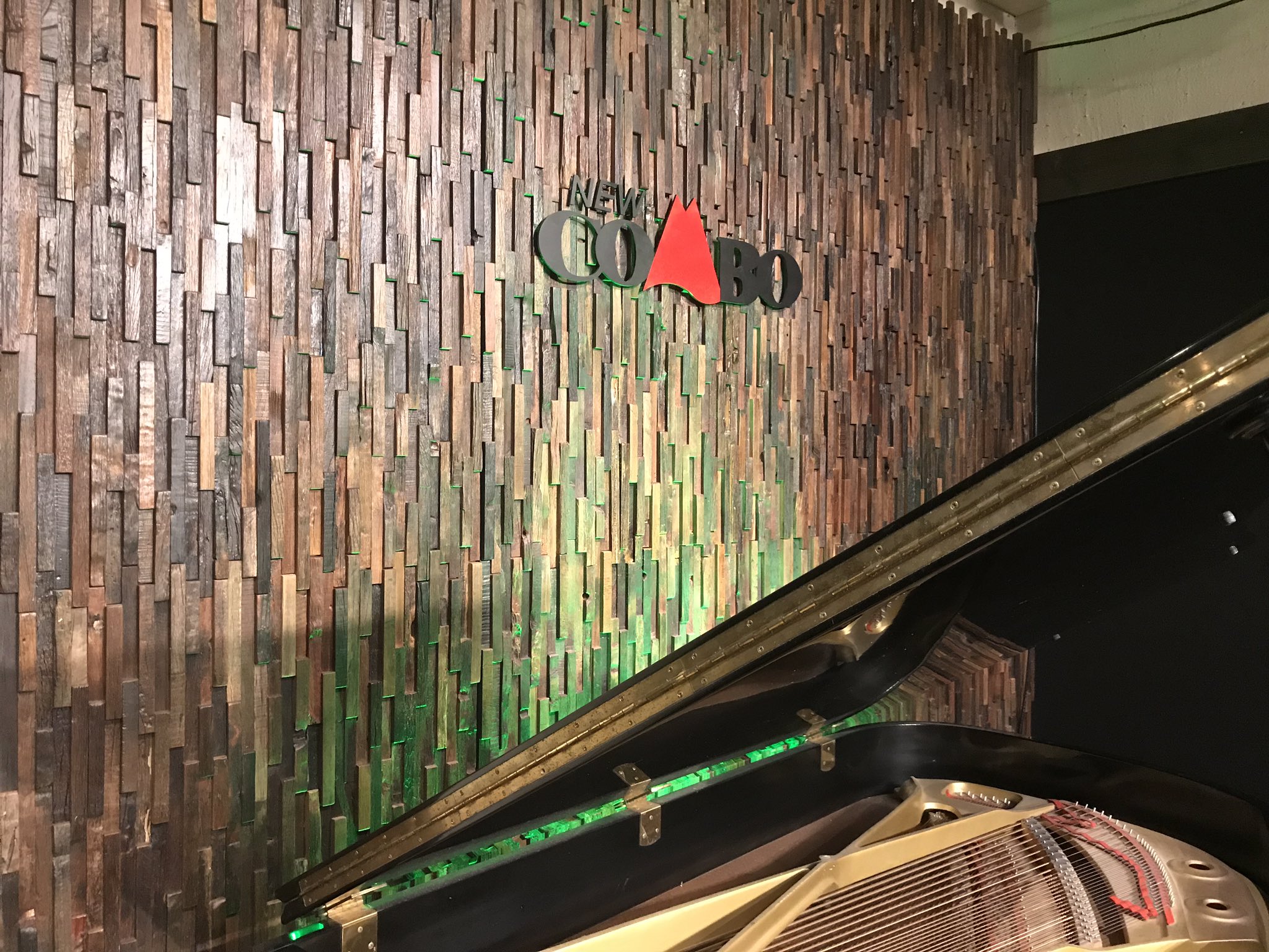 New COMBOライブ予定