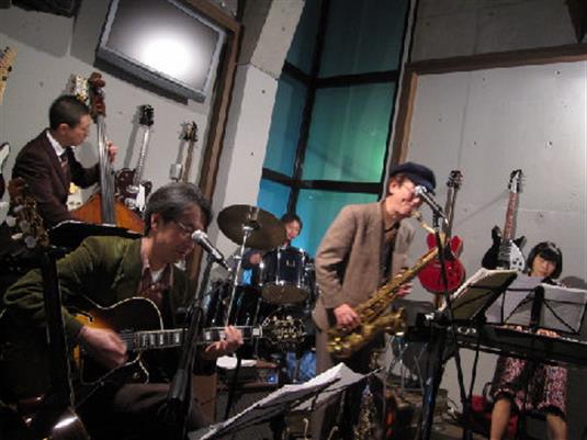 Live Cafe ARETHA