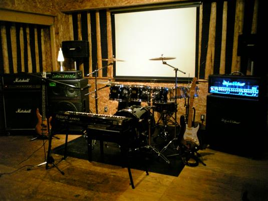 REC Studio （アールイーシースタジオ）
