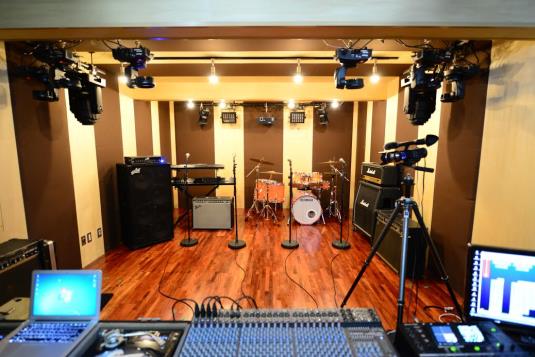 Studio8