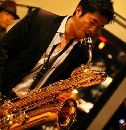 平子健介